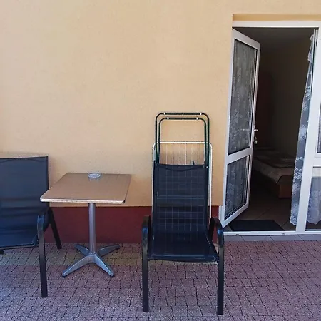 Delfin -przy Plazy, Widok Na Morze Rewal