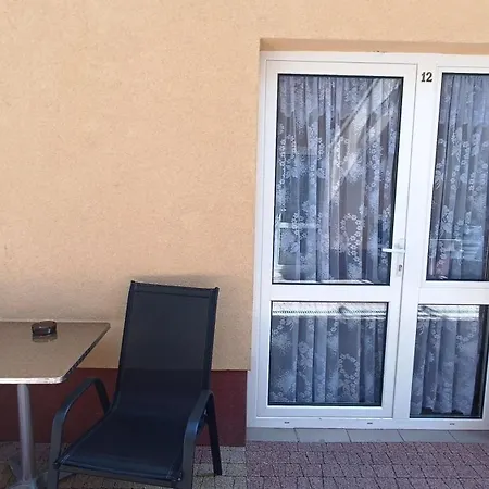 Delfin -przy Plazy, Widok Na Morze Rewal