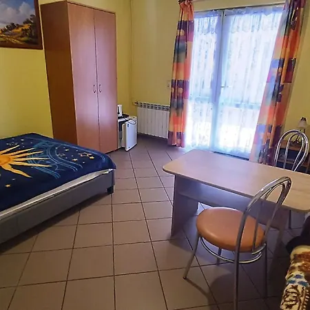 Delfin -przy Plazy, Widok Na Morze Rewal